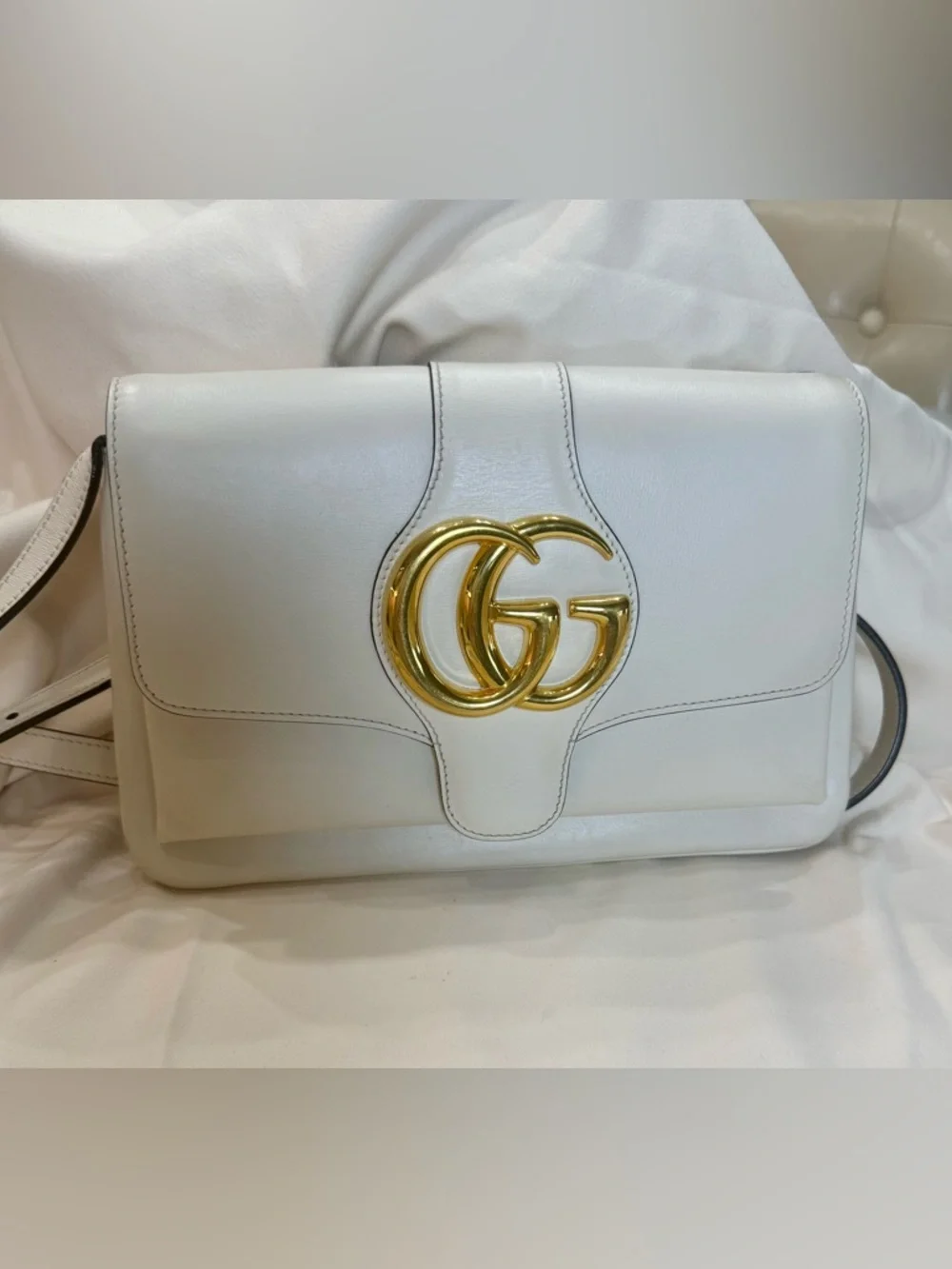 Gucci Arli Small Leather Shoulder Bag – Gold Double G - Off-White - Picture 1 of 11